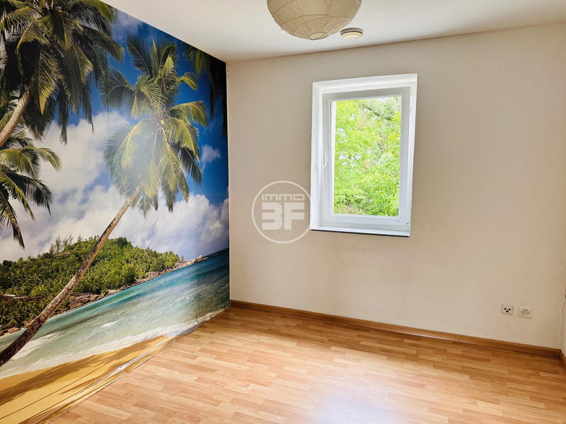 Maison - 400 m² - 7 pièces