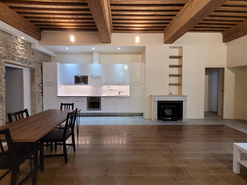 Appartement - 90 m² - 4 pièces