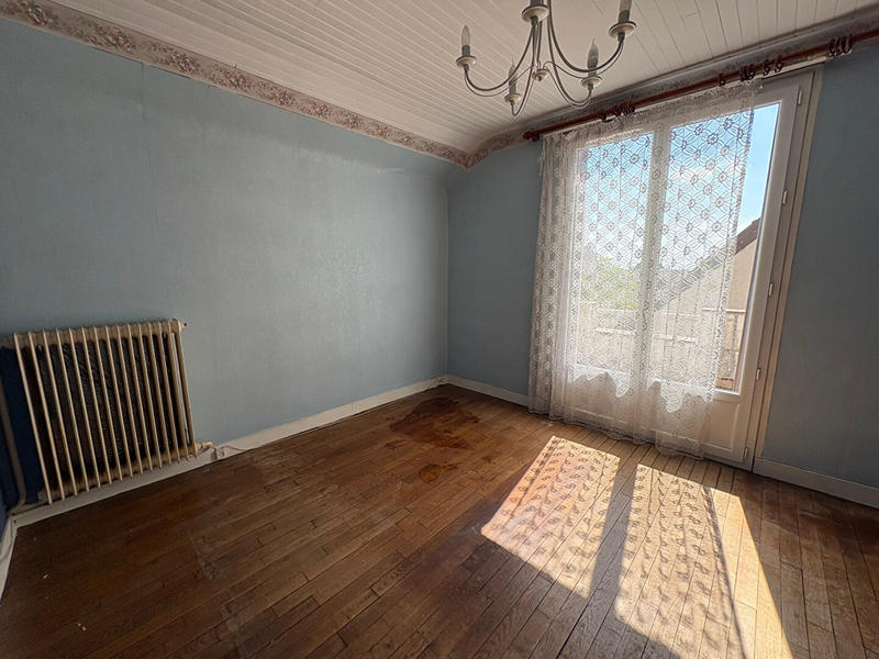 Maison - 95 m² - 5 pièces