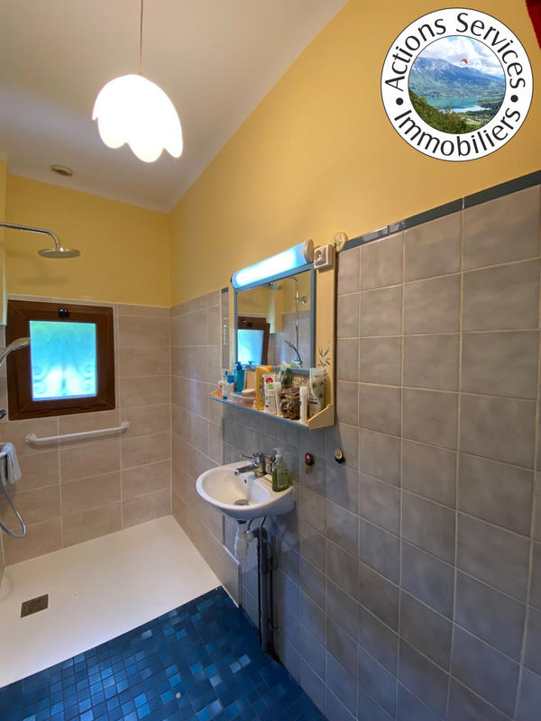 Maison - 163 m² - 7 pièces