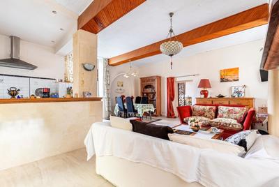 Demeure - 205 m² - 7 pièces