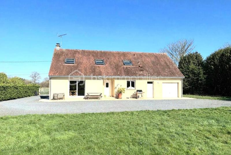 Maison traditionnelle - 122 m² - 6 pièces