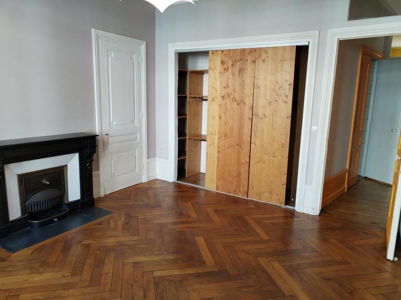 Appartement - 84 m² - 3 pièces