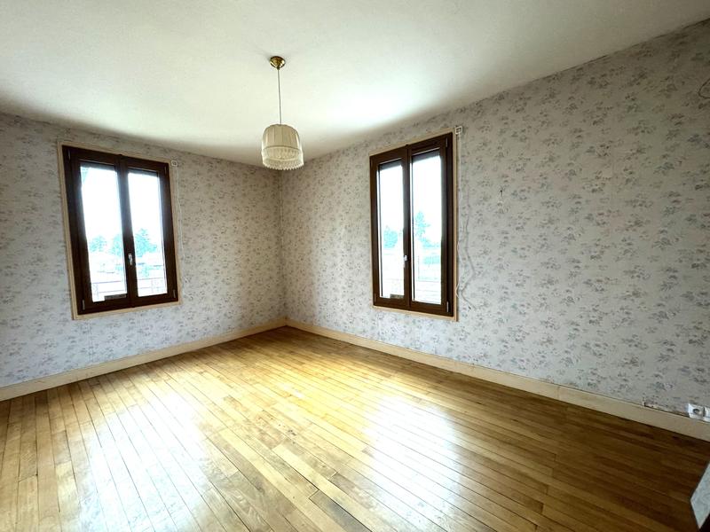 Maison - 100 m² - 6 pièces