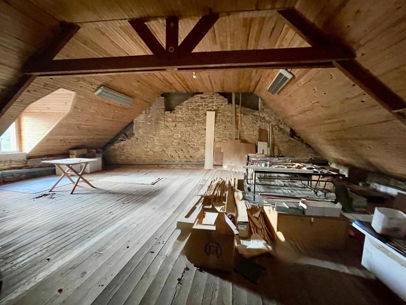 Maison - 205 m² - 8 pièces