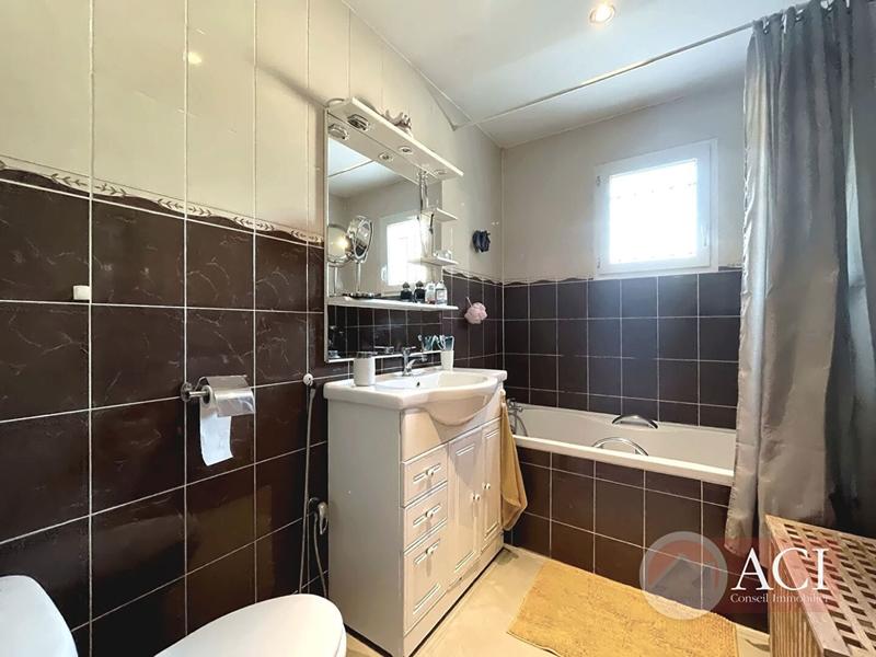 Maison - 125 m² - 6 pièces