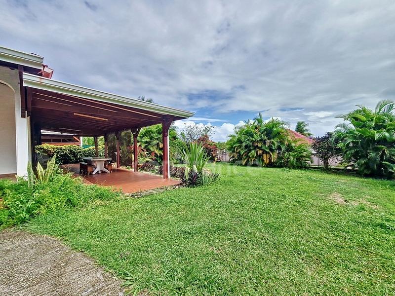 Maison - 152 m² - 6 pièces