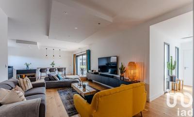 Maison - 125 m² - 5 pièces