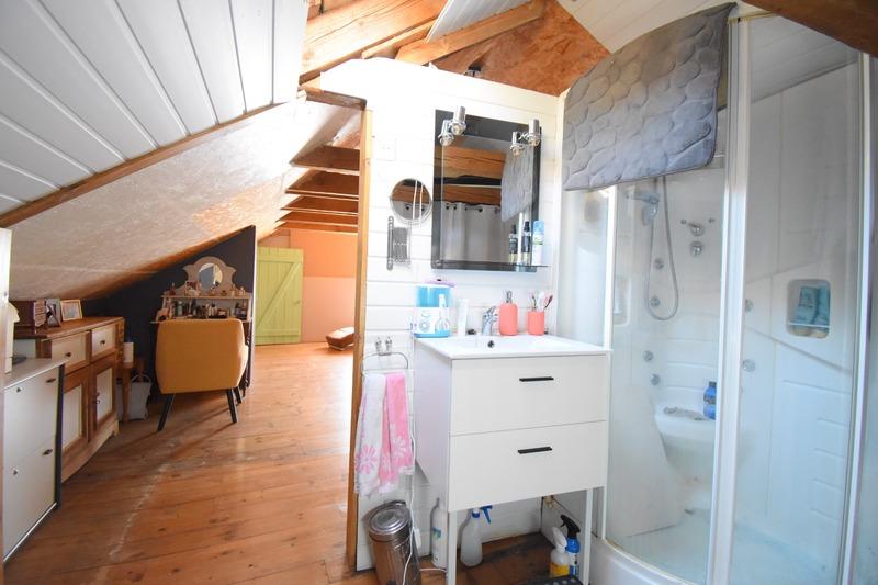 Maison en pierre - 141 m² - 6 pièces