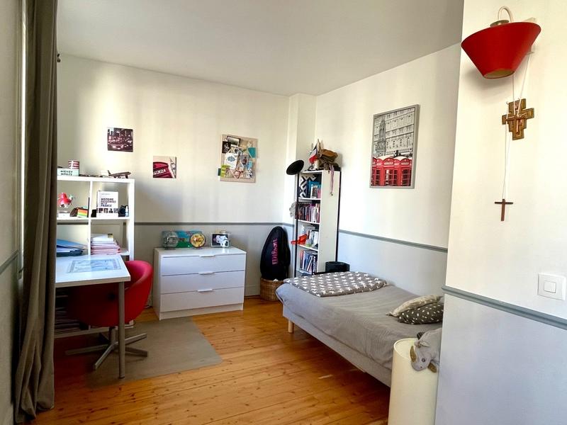 Appartement ancien - 135 m² - 8 pièces