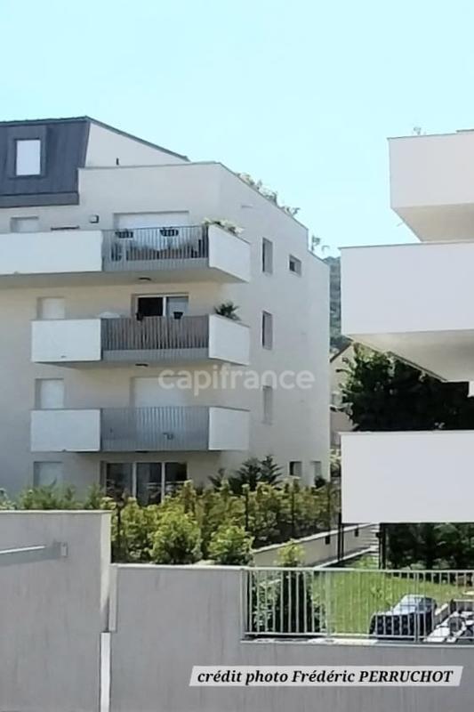 Appartement - 98 m² - 5 pièces