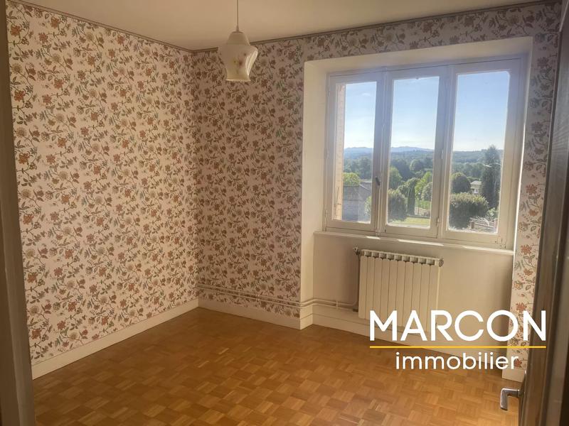 Maison - 104 m² - 6 pièces