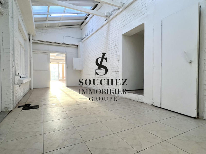 Maison - 300 m² - 6 pièces