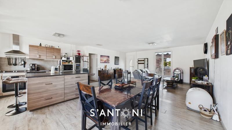 Maison - 140 m² - 6 pièces