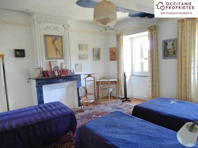 Moulin - 400 m² - 12 pièces