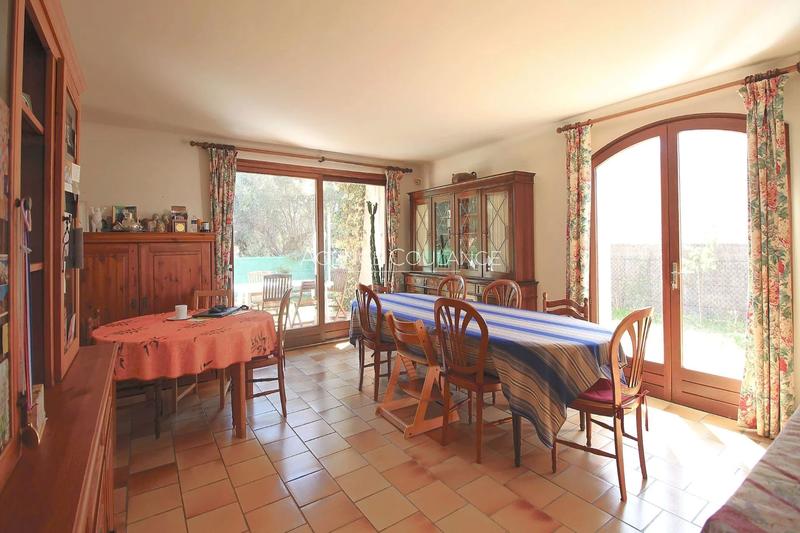 Maison - 104 m² - 4 pièces