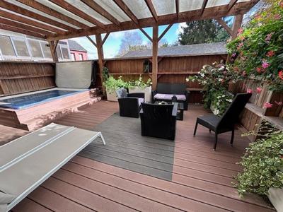 Local commercial - 46 pièces