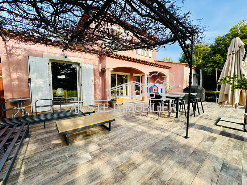 Maison - 160 m² - 5 pièces