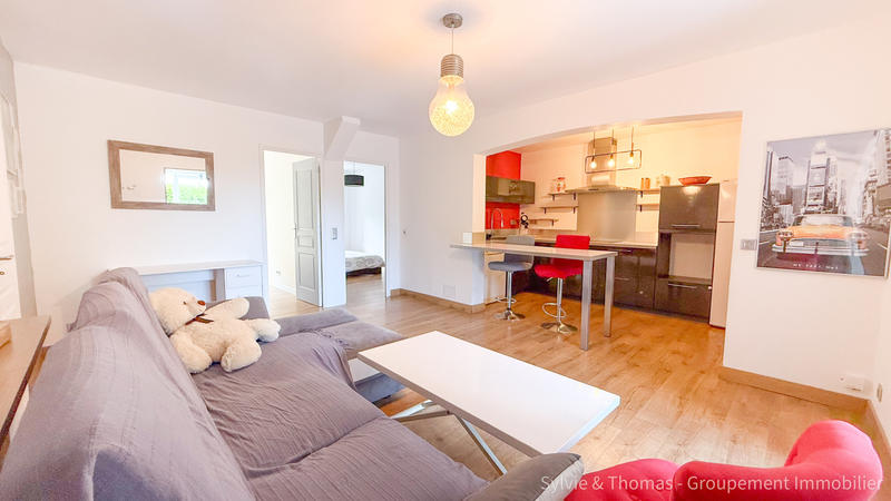 Maison - 370 m² - 14 pièces