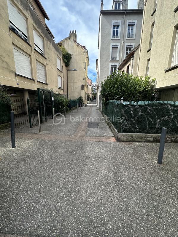 Studio - 20 m² - 1 pièce