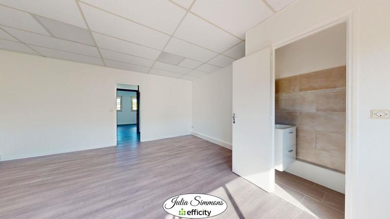 Bureau - 116 m² - 1 pièce