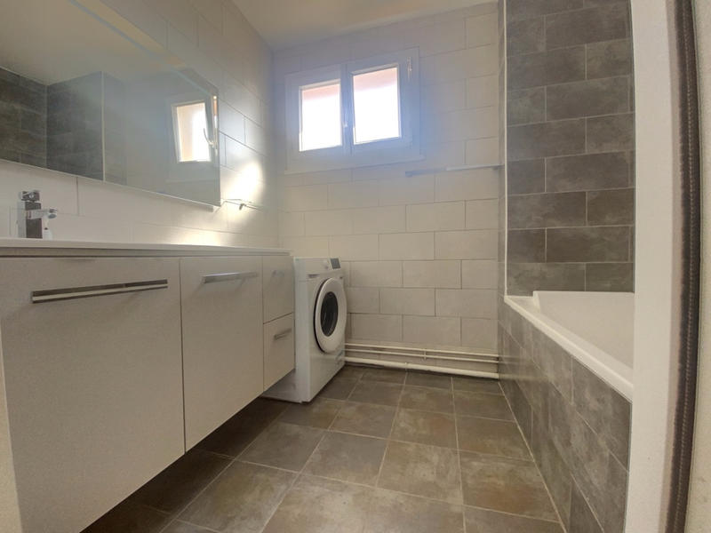 Appartement - 96 m² - 3 pièces