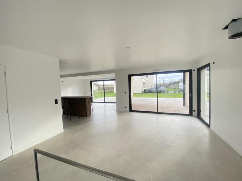 Maison - 163 m² - 5 pièces