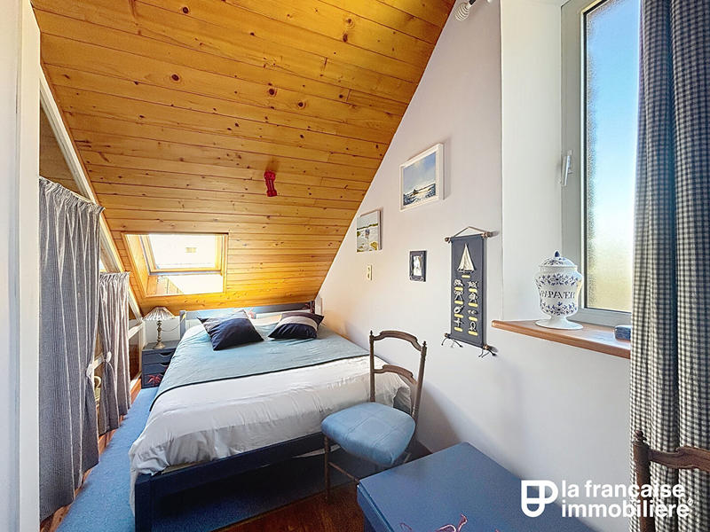 Maison - 249 m² - 8 pièces