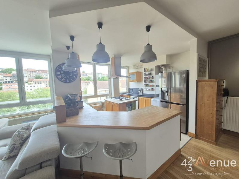 Appartement - 132 m² - 5 pièces