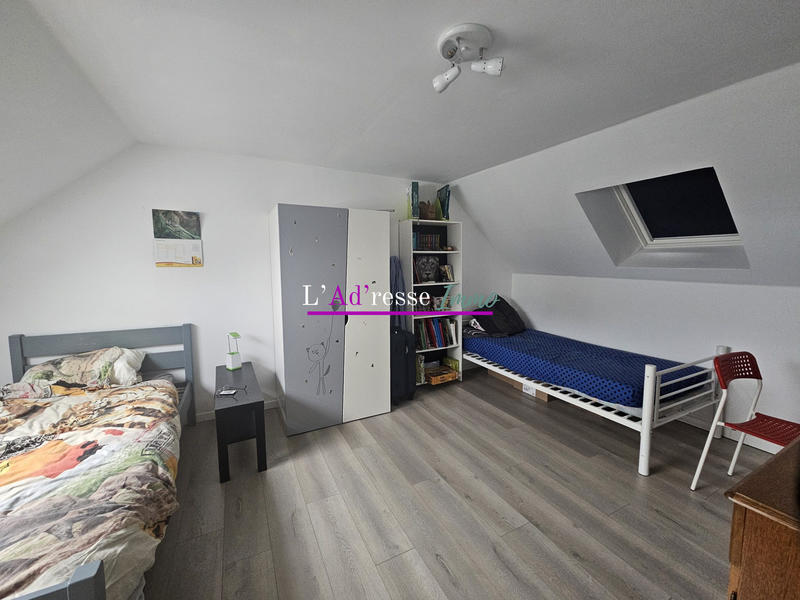 Maison traditionnelle - 194 m² - 9 pièces