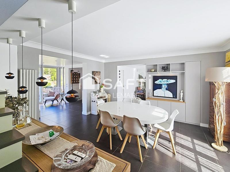 Villa - 159 m² - 8 pièces