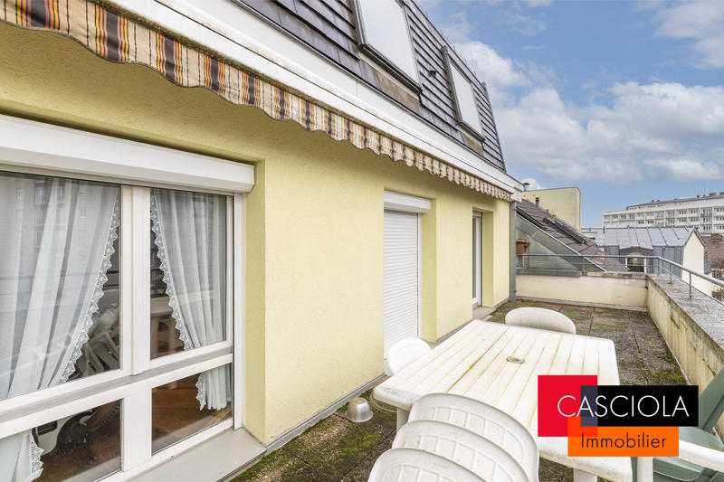 Appartement - 136 m² - 5 pièces