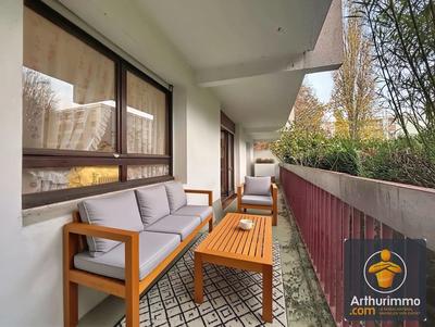 Appartement - 104 m² - 5 pièces