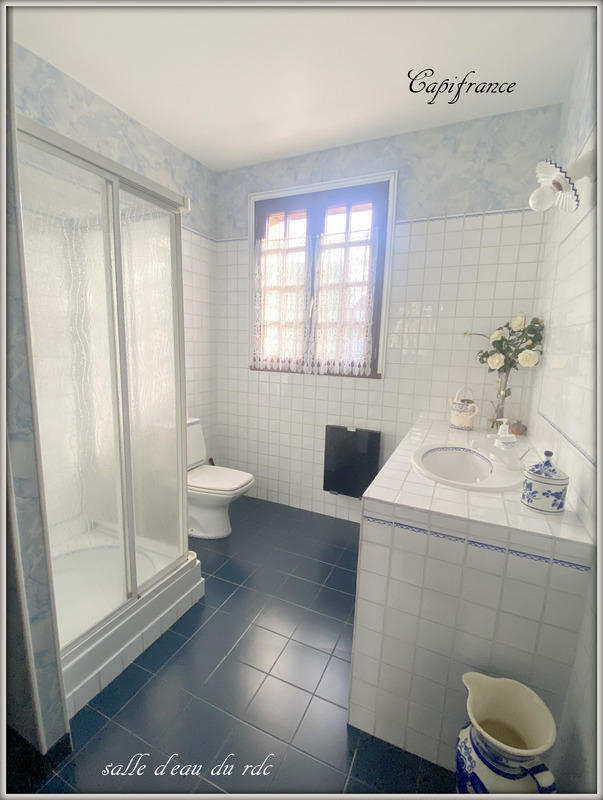 Maison - 255 m² - 6 pièces