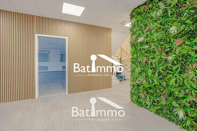 Local d'activités - 150 m²