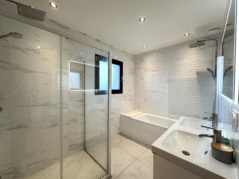 Maison - 103 m² - 4 pièces