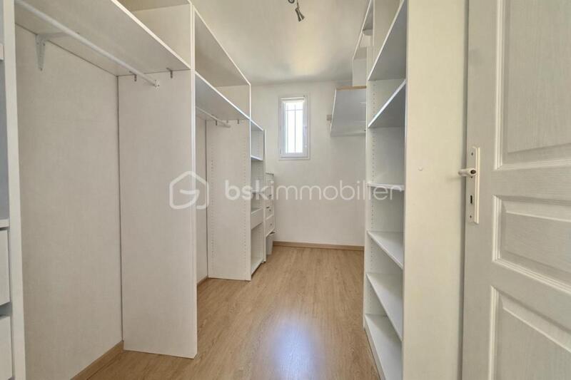 Maison traditionnelle - 129 m² - 4 pièces