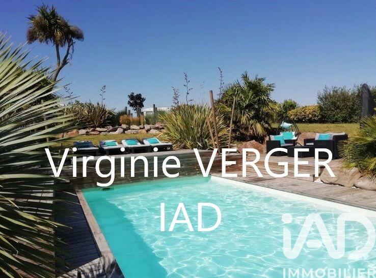 Maison - 220 m² - 5 pièces