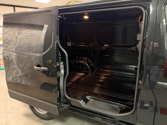 Renault Trafic III Fourgon L1h1 3t Advance 150ch