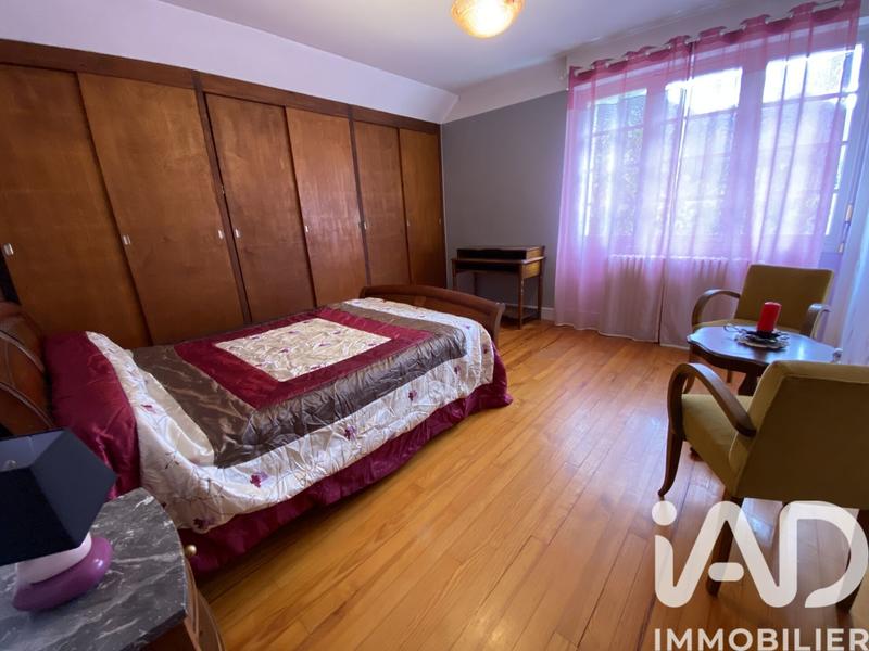 Maison - 159 m² - 7 pièces