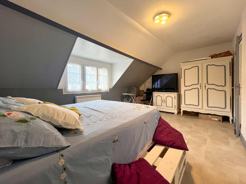 Maison - 162 m² - 7 pièces