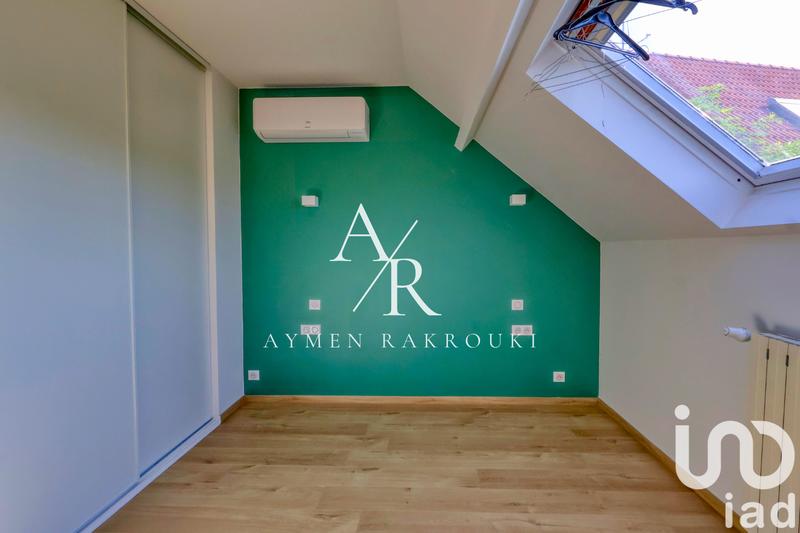 Maison - 121 m² - 10 pièces