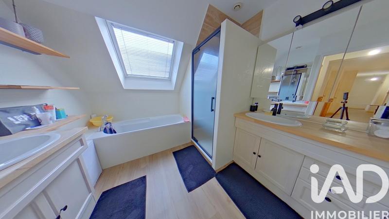 Maison - 209 m² - 10 pièces