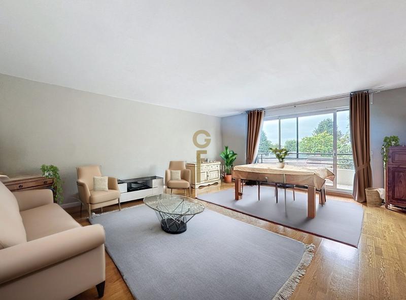 Appartement - 105 m² - 4 pièces