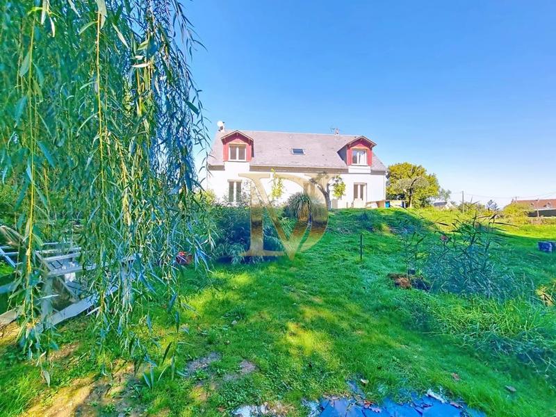 Maison - 245 m² - 9 pièces