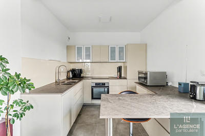 Appartement - 85 m² - 4 pièces