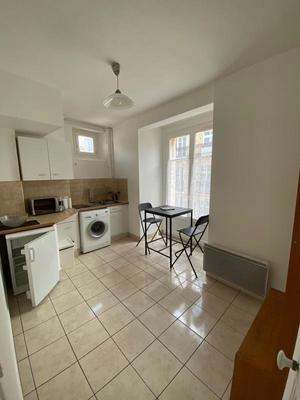 Studio - 30 m² - 1 pièce