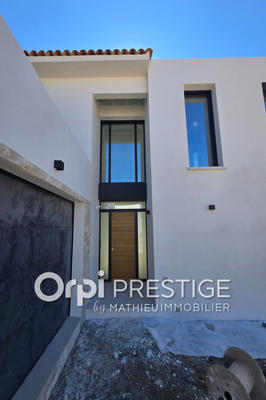 Villa - 161 m² - 6 pièces