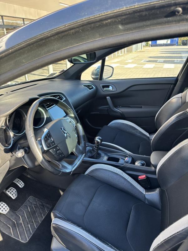 Citroën Ds4 1.6 HDi 114 Cv / 84 Kw Diesel 2012 - 2015 9hd