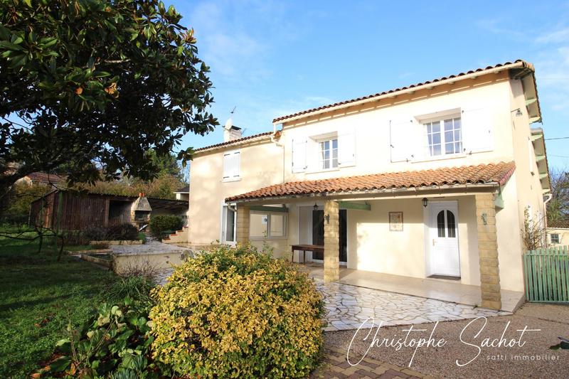 Maison - 198 m² - 9 pièces